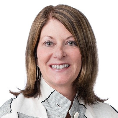 Beth Huffman Headshot
