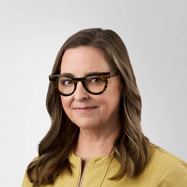 Suzanne Donnels Headshot