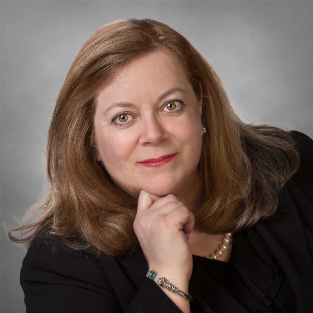 Silvia Coulter Headshot